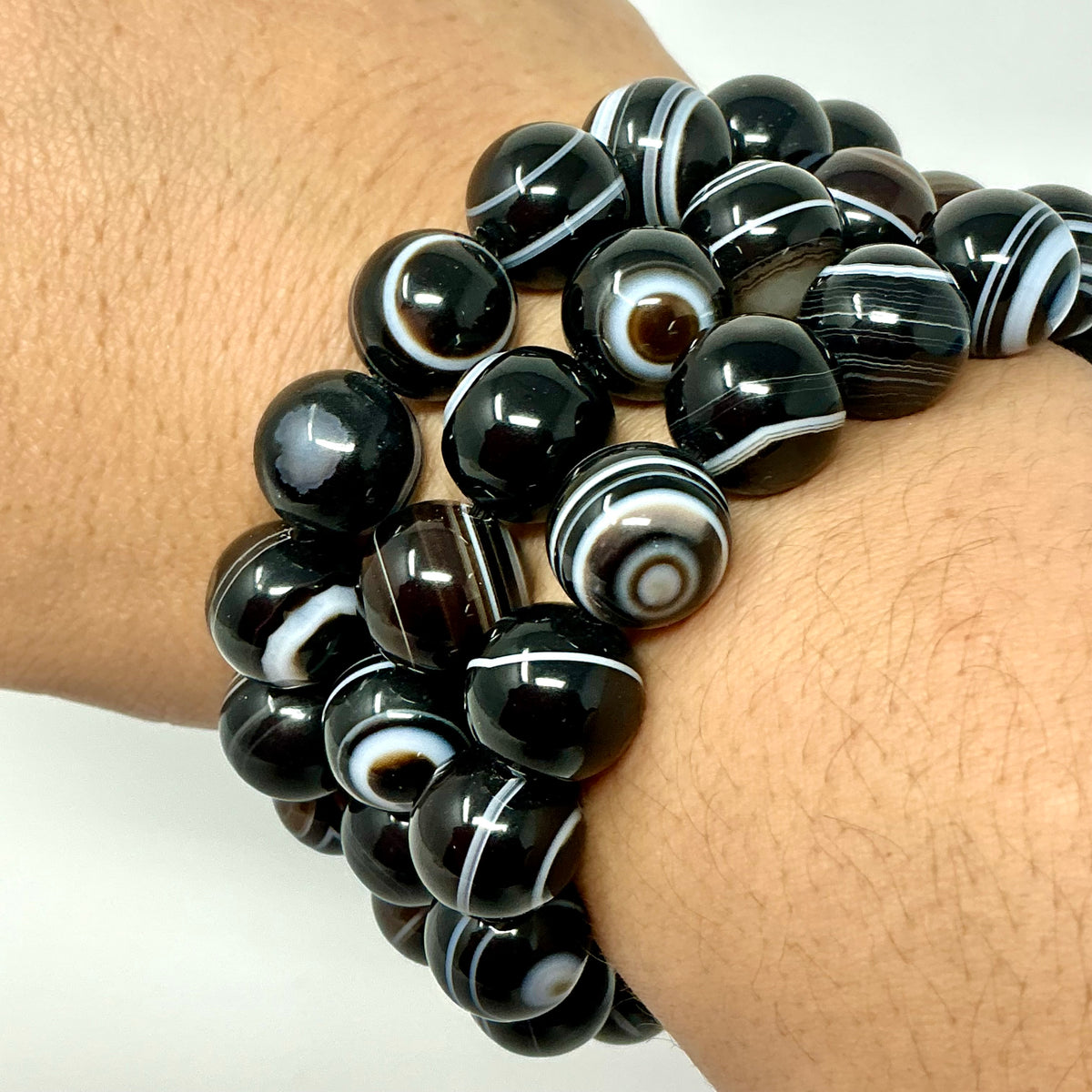 Black Eye Sardonyx Agate 12MM Round Bracelet - World Wide Gems Minerals Beads