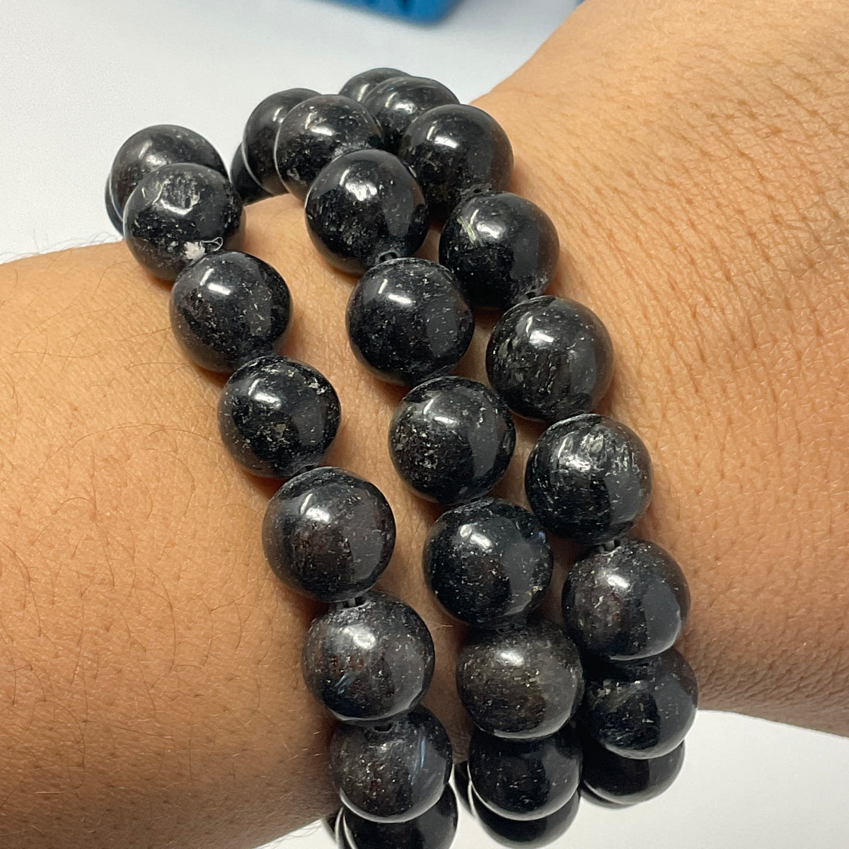 Arfvedsonite 9-10mm Round Bracelet